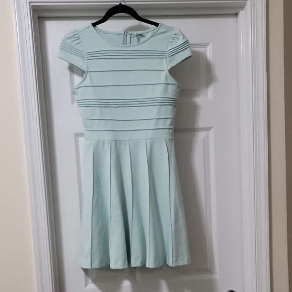 Mint Green Cap Sleeve Dress - Picture 1 of 3